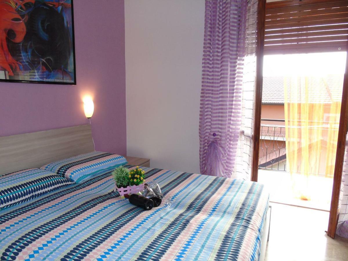 Apartment Aurora & Nicole Ideal Per Biker Con Terazza Vista Mare Parcheggio E Wi-Fi Gratuiti Pietra Ligure Exterior foto